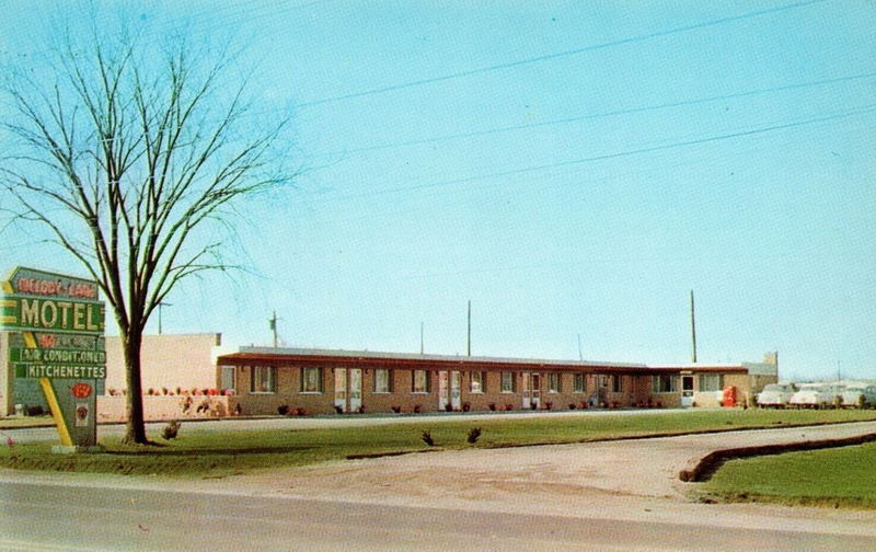 Melody Lane Motel - Old Postcard